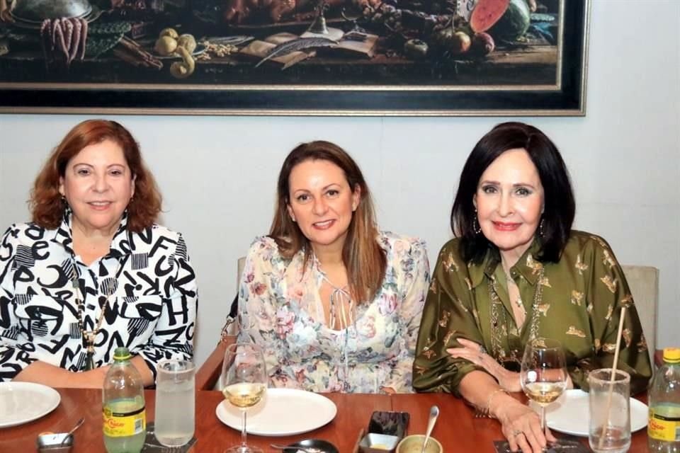 Silvia Barba, Katia Costi y Margarita González de Belchermann