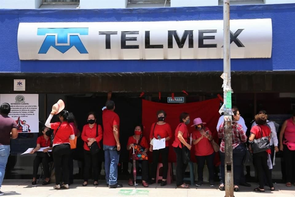 Huelga de trabajadores sindicalizados de Telmex en Tuxtla Gutiérrez.