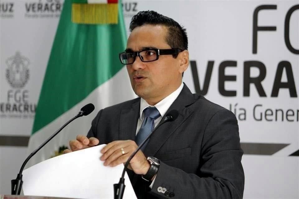 Jorge Winckler es acusado por Fiscalía de Veracruz de desaparición forzada de personas y secuestro.