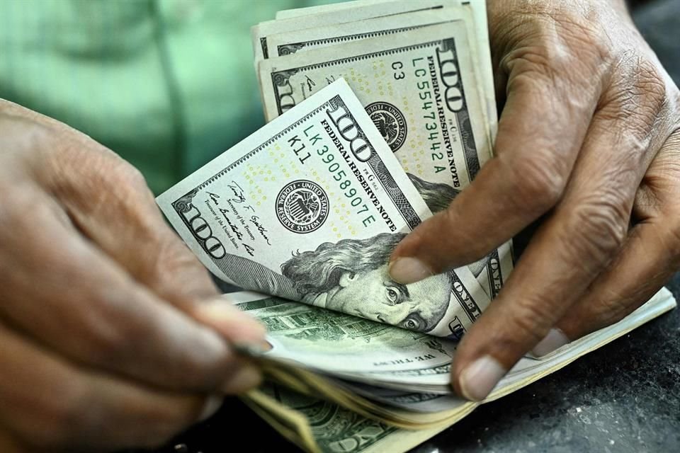 El valor promedio de los envíos de dinero subió 4.13 por ciento anual en octubre.