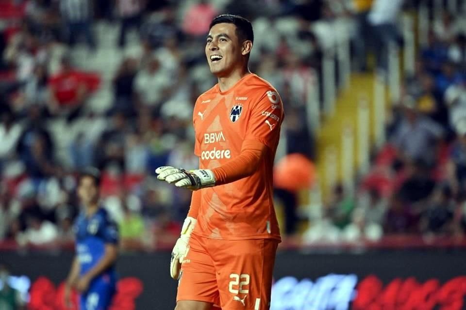 Luis Cárdenas volvió a cumplir en el arco del Monterrey.