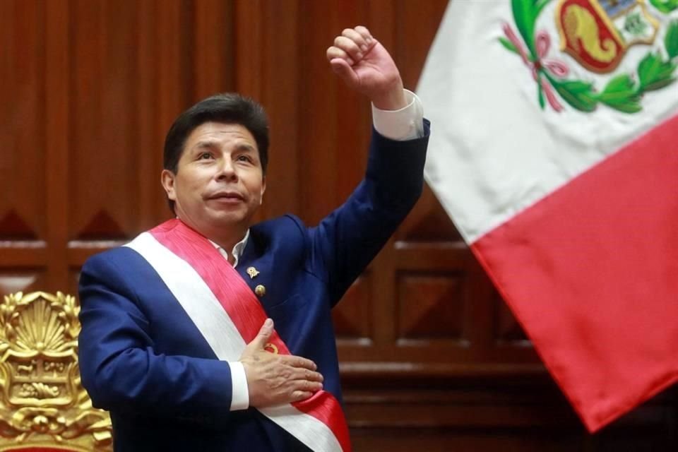 México pidió a todas las instituciones y fuerzas políticas de Perú fortalecer el diálogo para superar la actual crisis política del país.