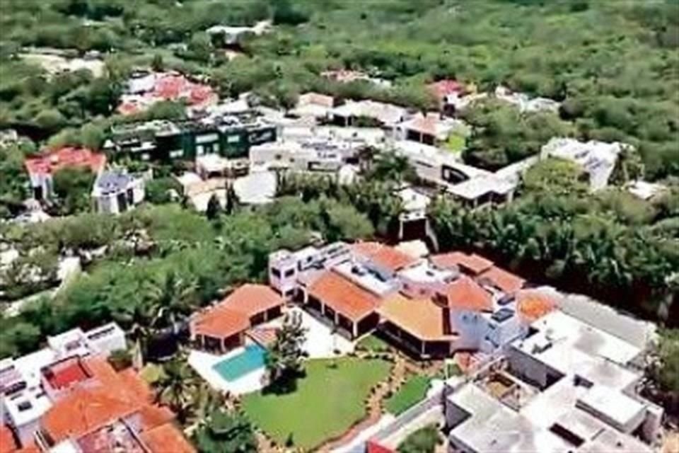 La Fiscalía de Campeche reportó además que se investigan otras propiedades, además de la residencia en Lomas del Castillo, Campeche.