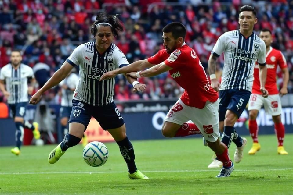 El primer tiempo terminó 1-0 a favor de Toluca.
