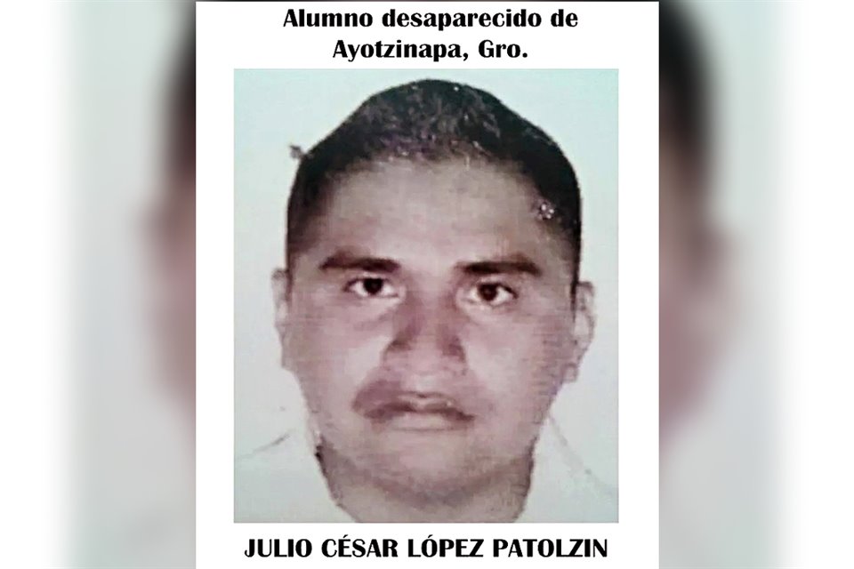 La Sedena entrenó por ocho meses al soldado Julio Patolzin para infiltrarlo en la Normal Rural Isidro Burgos de Ayotzinapa, pero pasó a formar parte de la lista de los 43 estudiantes desaparecidos.