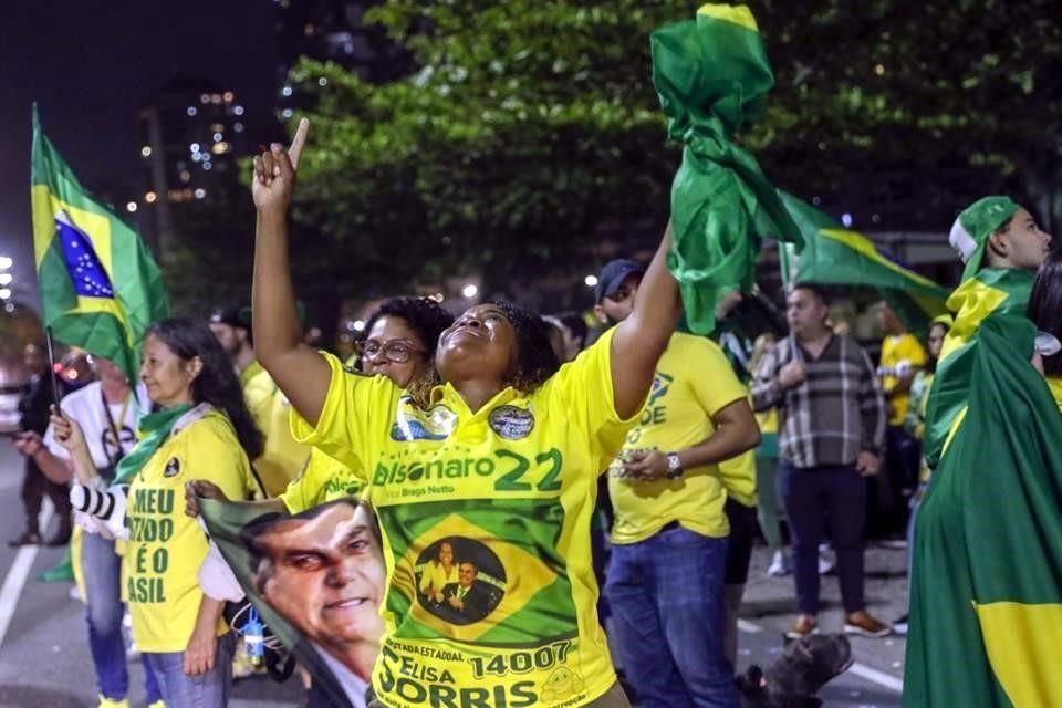 En unas elecciones polarizadas y de alto riesgo, expertos prevén una mayor tensión política en la segunda vuelta que definirá al próximo Presidente de Brasil.