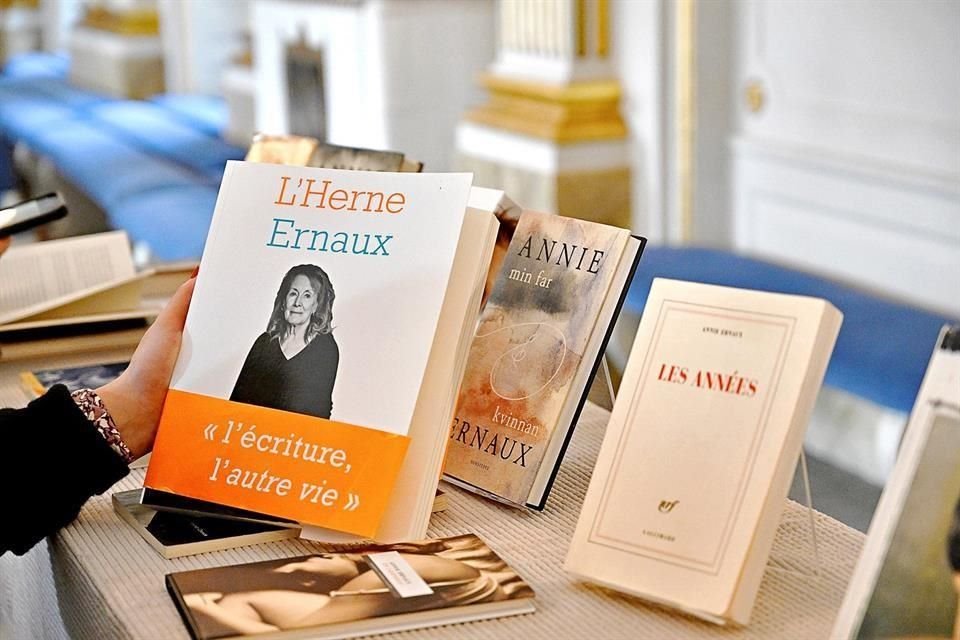 Arma tu biblioteca con libros de Annie Ernaux disponibles en librerías en México.