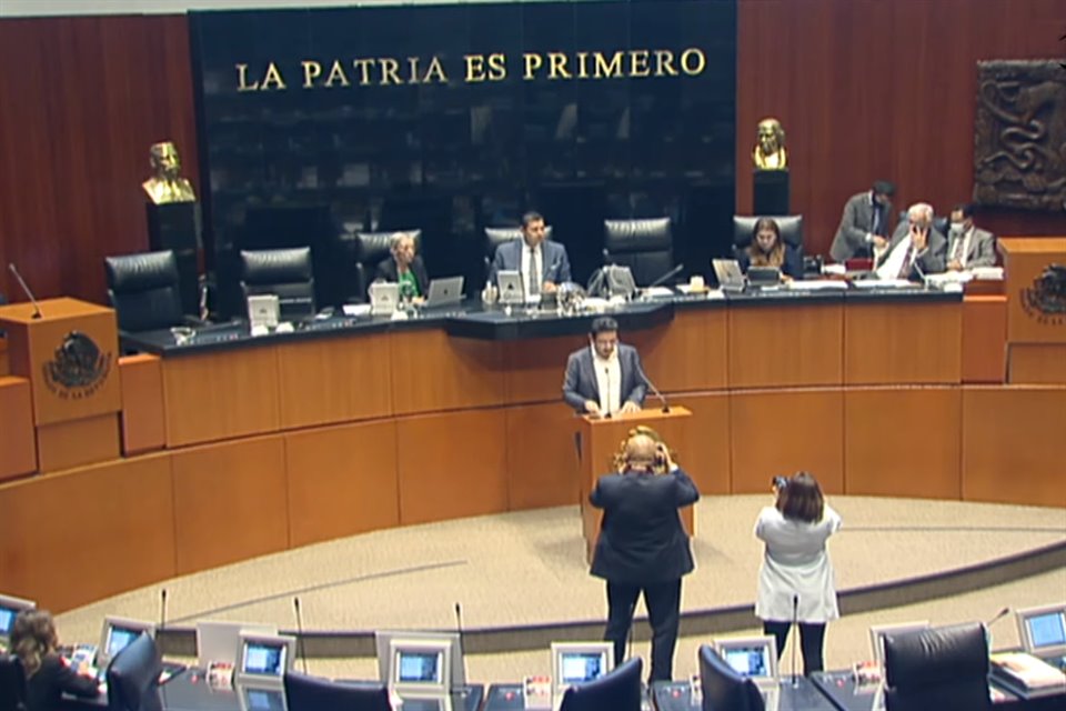 Se elegirá a un senador propietario y uno suplente.