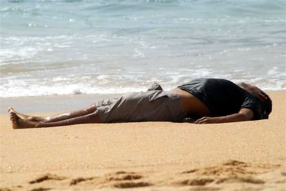 Hombres ejecutados aparecieron en días recientes en playas de Acapulco.