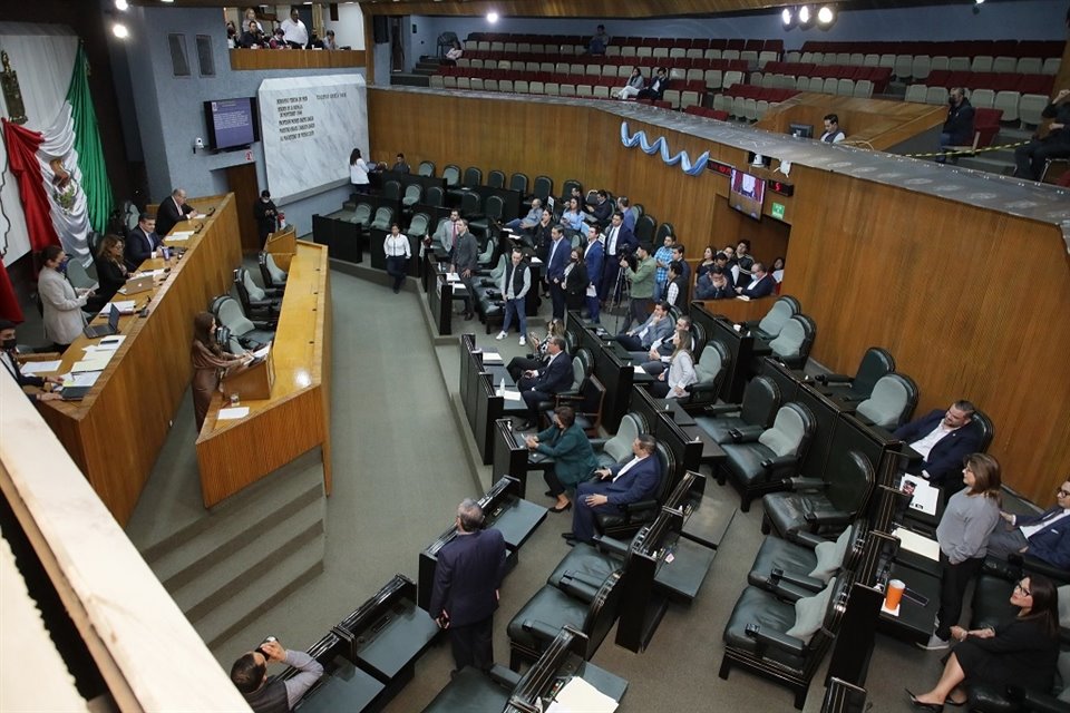 El Congreso local aprobó la declaratoria de procedencia contra el Secretario General de Gobierno.