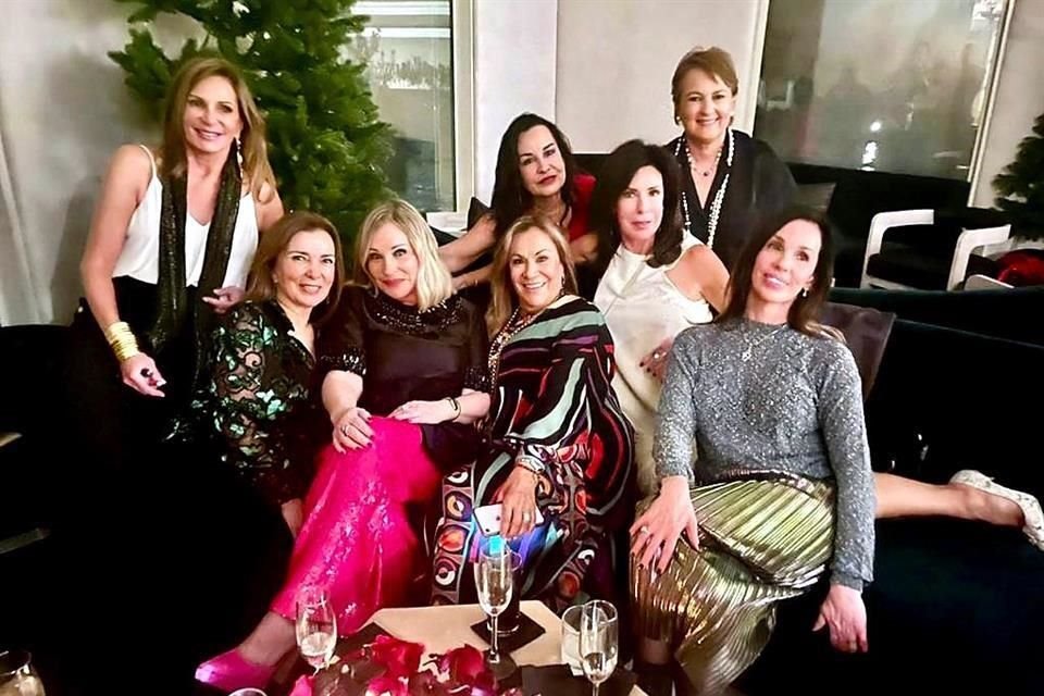 Sonia Marcos, Maya Pérez Maldonado, la festejada, Maye Garza Rangel, Catalina Farías, Diana Siller, Lorenza del Valle y Cristina Martínez