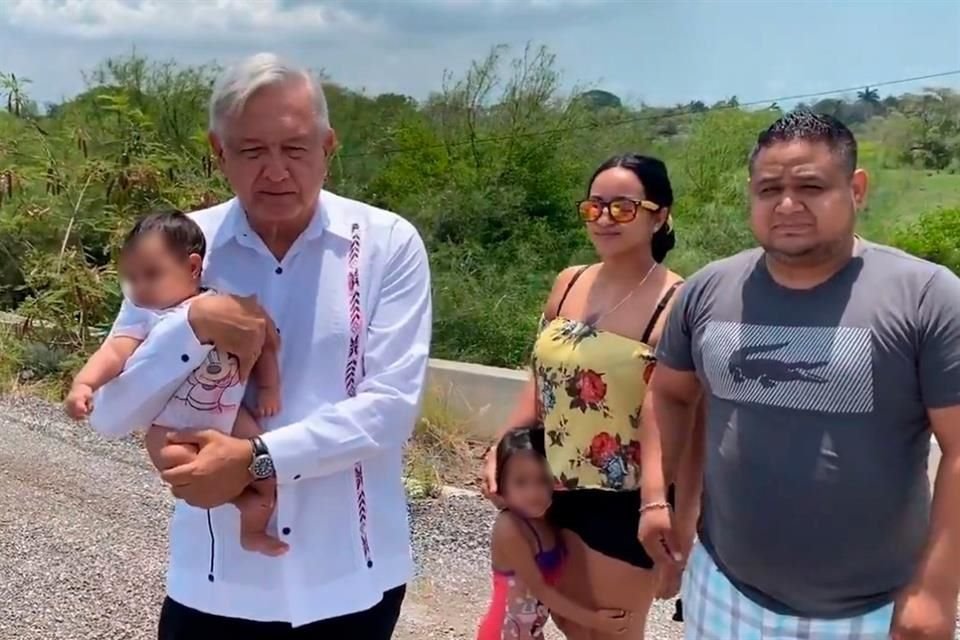 Por segunda ocasión este fin de semana, AMLO dijo que sigue con su gira para supervisar obras en Veracruz en plena veda electoral.