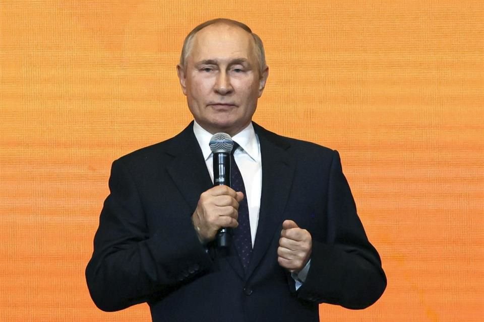 La ley contra lo que Rusia considera 'propaganda homosexualk' fue promulgada por el Presidente Putin.