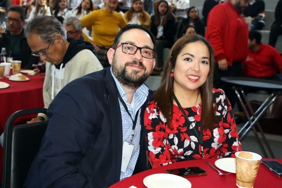 Arturo González y Cecilia Garza