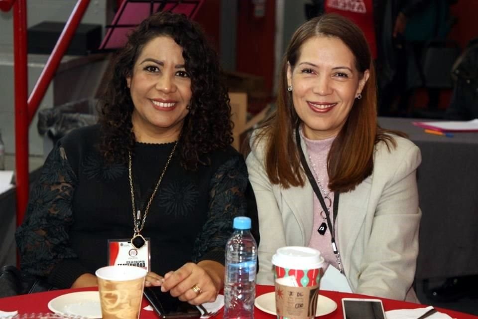 Nora Sánchez y Leticia Garza