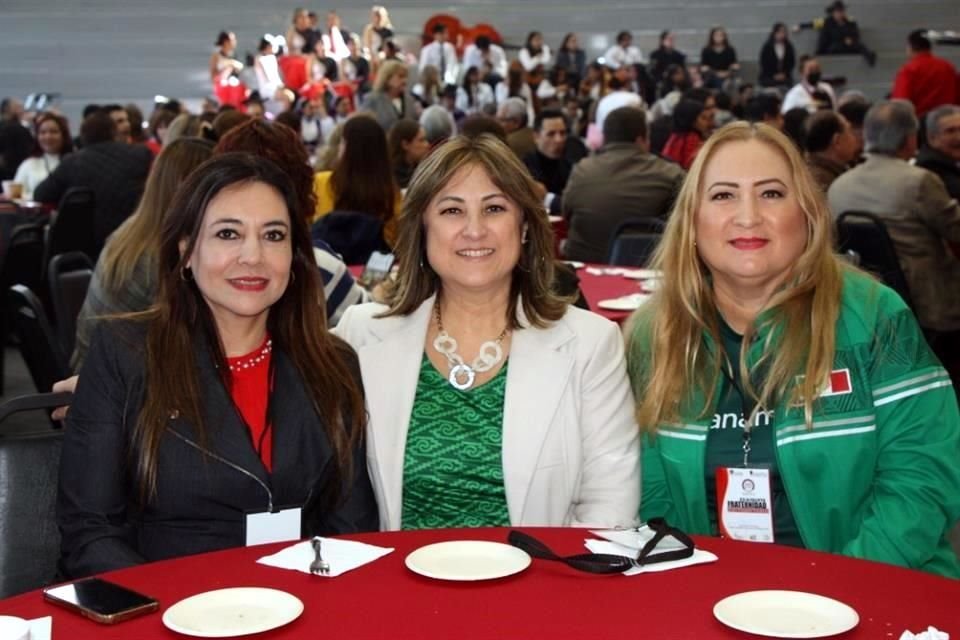 Cristina Álvarez, Laura Arguirópulos  y Elsa González