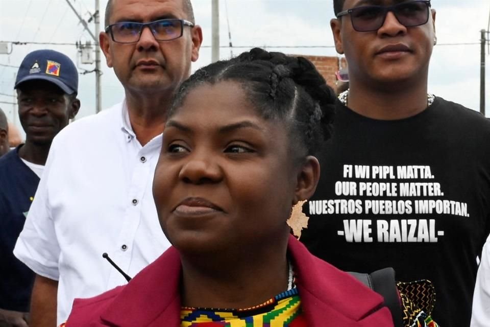 Francia Márquez es la primera Vicepresidenta negra de Colombia. Encabeza también el nuevo Ministerio de la Igualdad y Equidad.