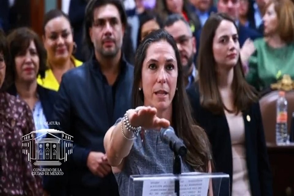 Con 48 votos a favor, 14 en contra y 0 abstenciones, el Congreso local ratificó a Mariana Boy como titular de la PAOT por un segundo periodo de cuatro años.