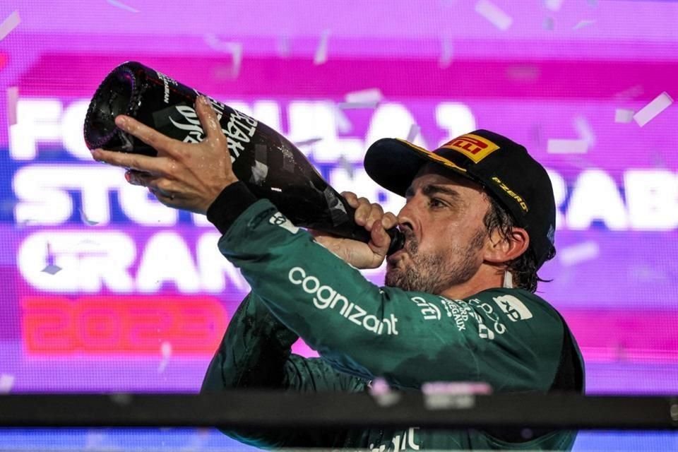Al final, Fernando Alonso sí sumó los puntos que le corresponden al tercer lugar.