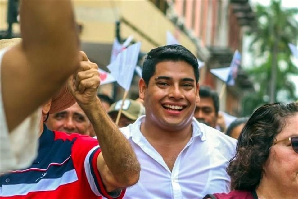 Sebastián Cano Rodríguez, regidor sexto de Veracruz, acusado de violencia de género.