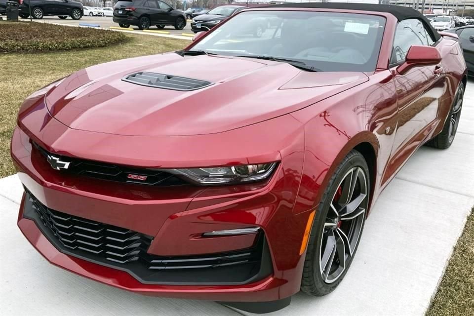 General Motors dijo que dejará de fabricar la generación actual del Chevrolet Camaro a principios del próximo año.