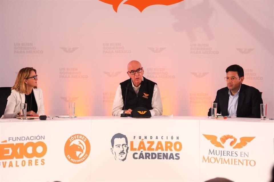 Dante Delgado, dirigente nacional de MC, descartó una alianza en 2024 y que Samuel García sea su candidato, aunque pidió esperar decisión del Alcalde Luis Donaldo Colosio.