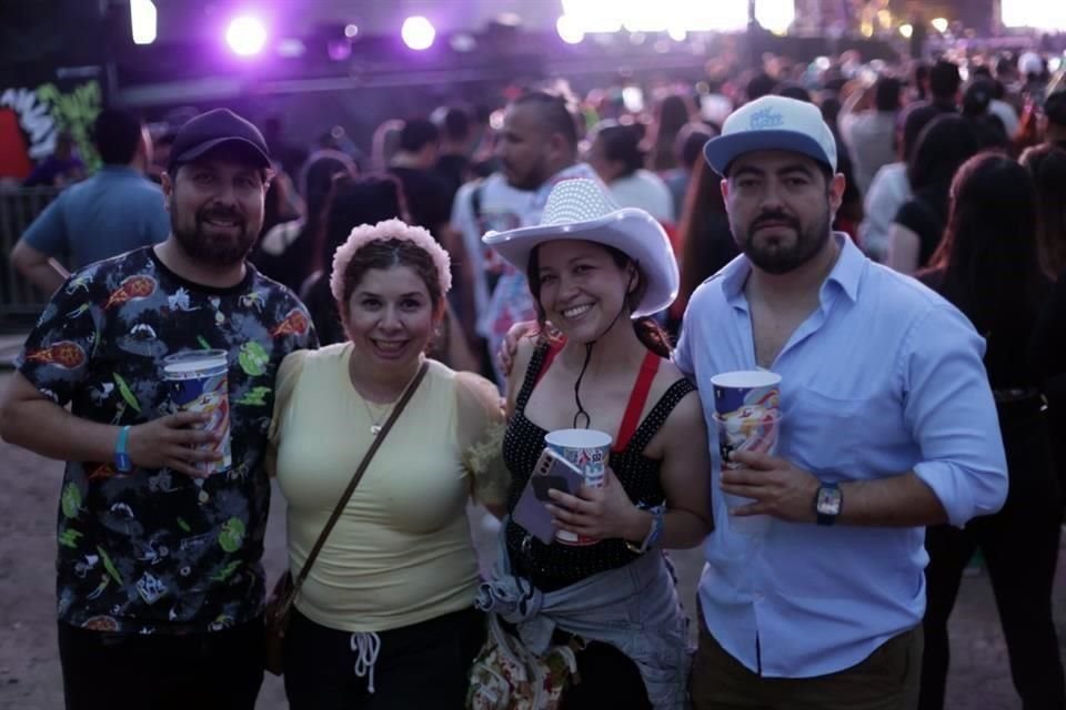Miles de personas disfrutaron de sus artistas favoritos en el segundo día del festival Pa'l Norte.