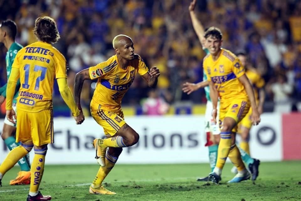 Luis Quiñones marcó el 2-1 antes de terminar el primer tiempo.