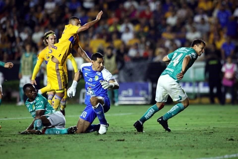 El segundo tiempo ya se mantuvo con el mismo marcador, pero con unos Tigres mejores en la cancha.