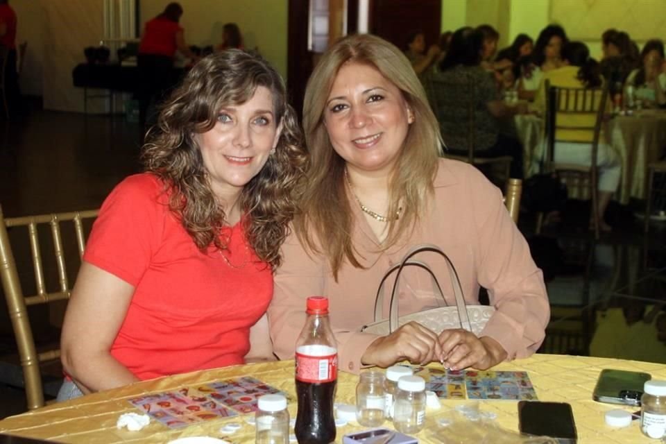Sonia González de Galván y Jaqueline de González