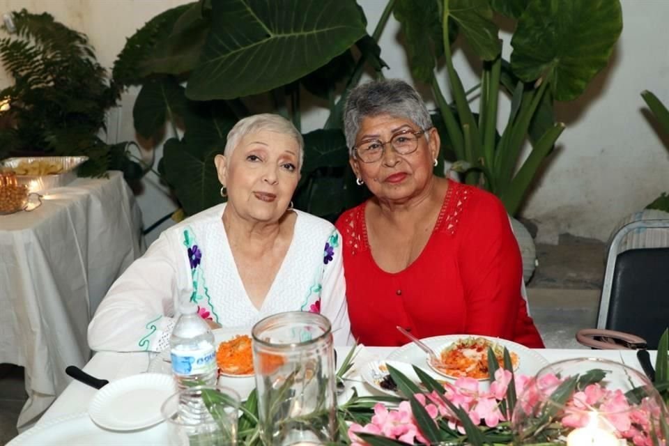 Rosa María Ávila y María de la Luz Torres