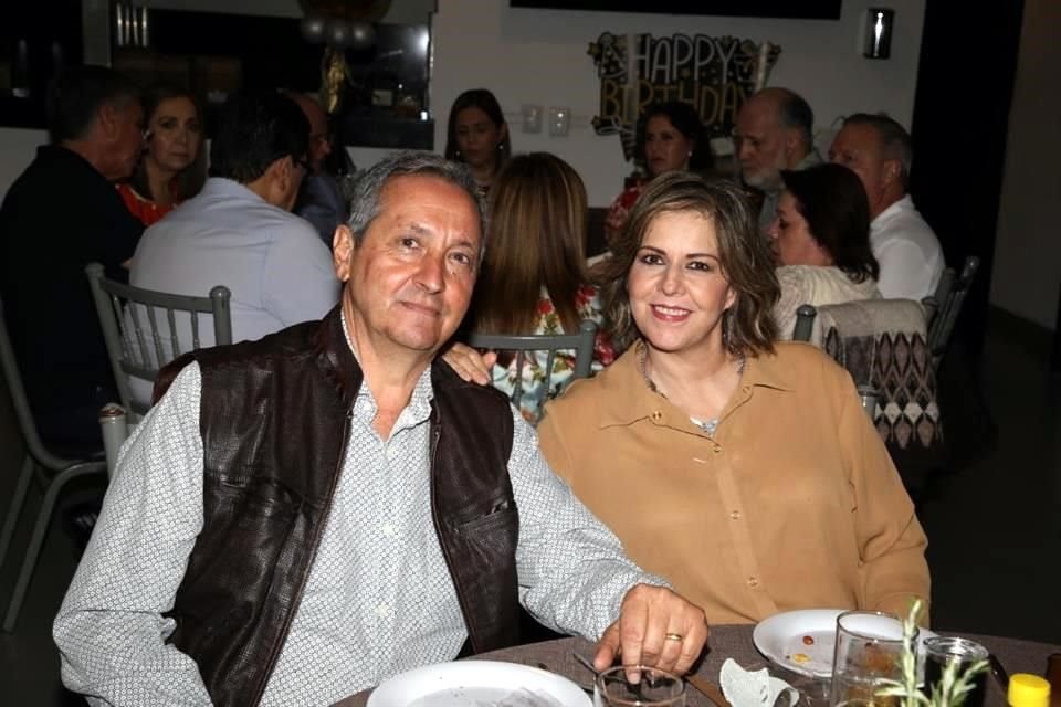 Eduardo Villarreal y Claudia Villarreal de Villarreal