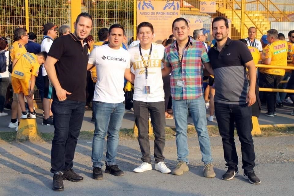 Michel Delgado, Andrés Garza, Leonardo Saucedo, Raúl López e Iván Delgado