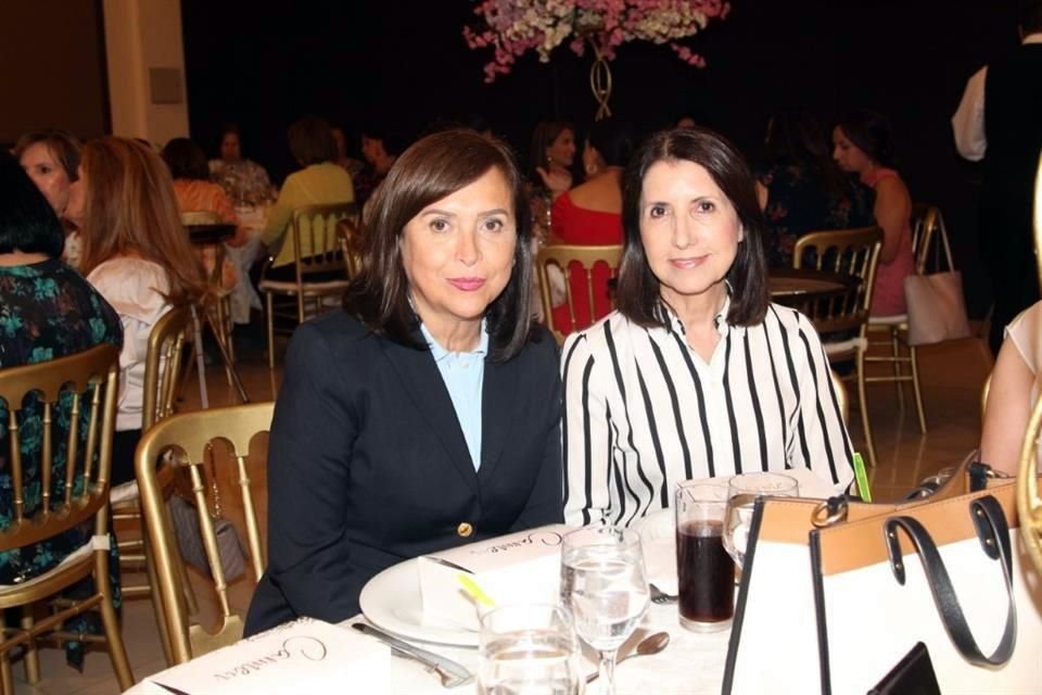 Cristina Díaz Salazar y Mary Garza
