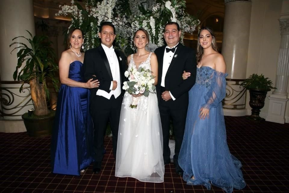 Guille Cantú Leal, Axel Méndez Rebollo, Sofía García Cantú, Luis Mario García Martínez y Andrea García Cantú