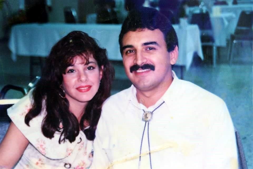 Leopoldo Salinas García y Diana Martínez