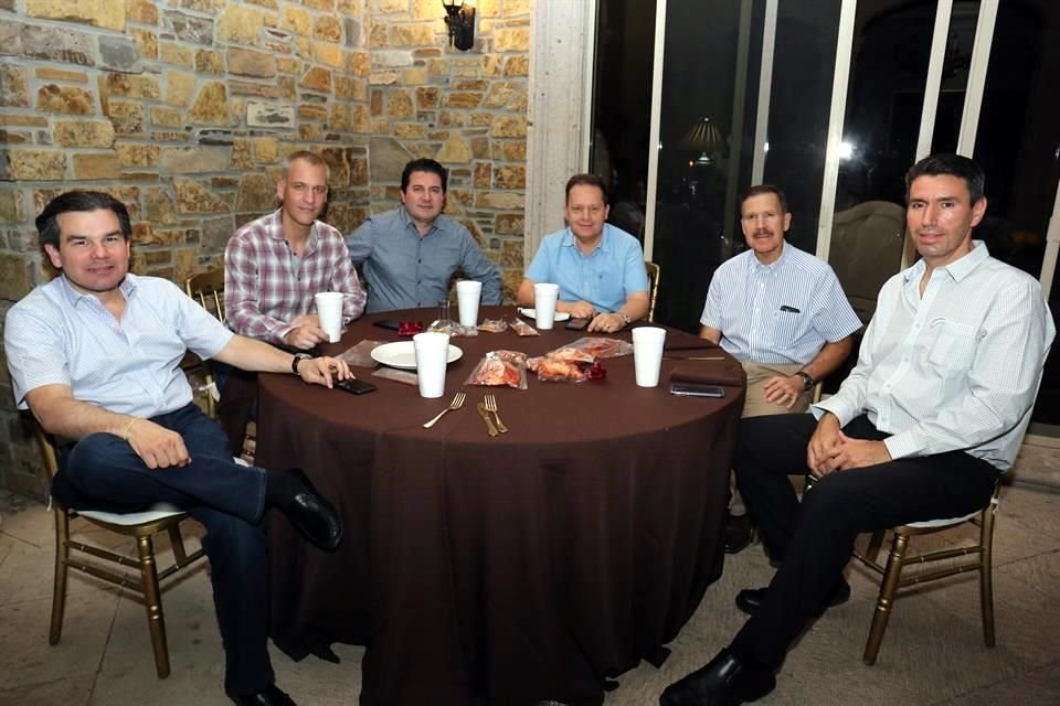 Carlos González, Gerardo Kalifa, Gustavo Flores, Genaro Decrescenzo, Rodrigo Cantú y Juan Carlos Segovia
