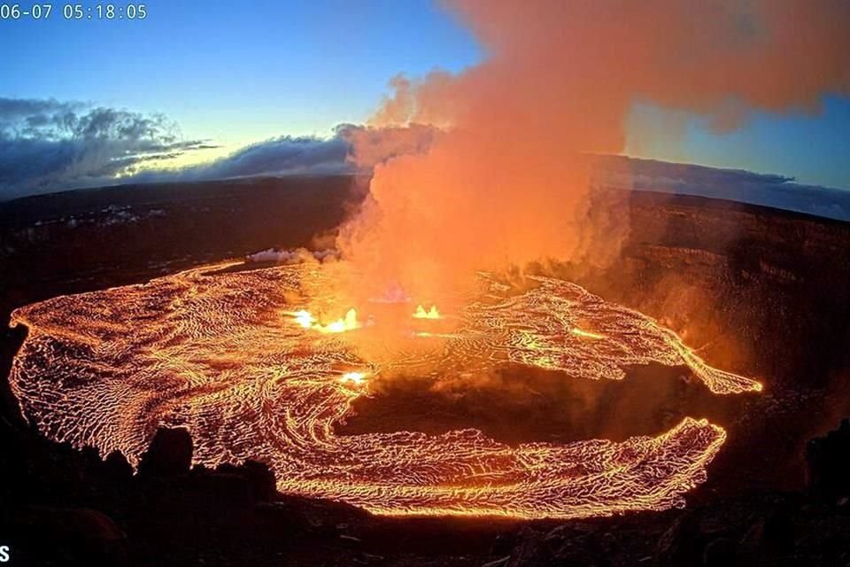Kilauea, el segundo volcán más grande de Hawái, comenzó a entrar en erupción.
