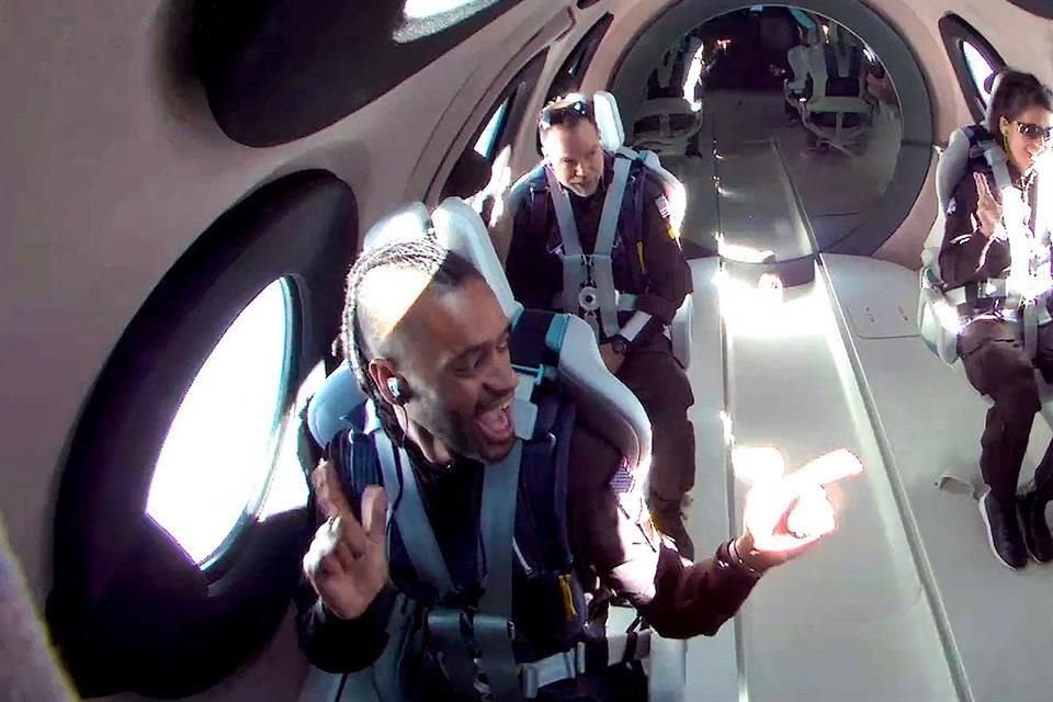 Virgin Galactic espera realizar misiones mensuales en el futuro.