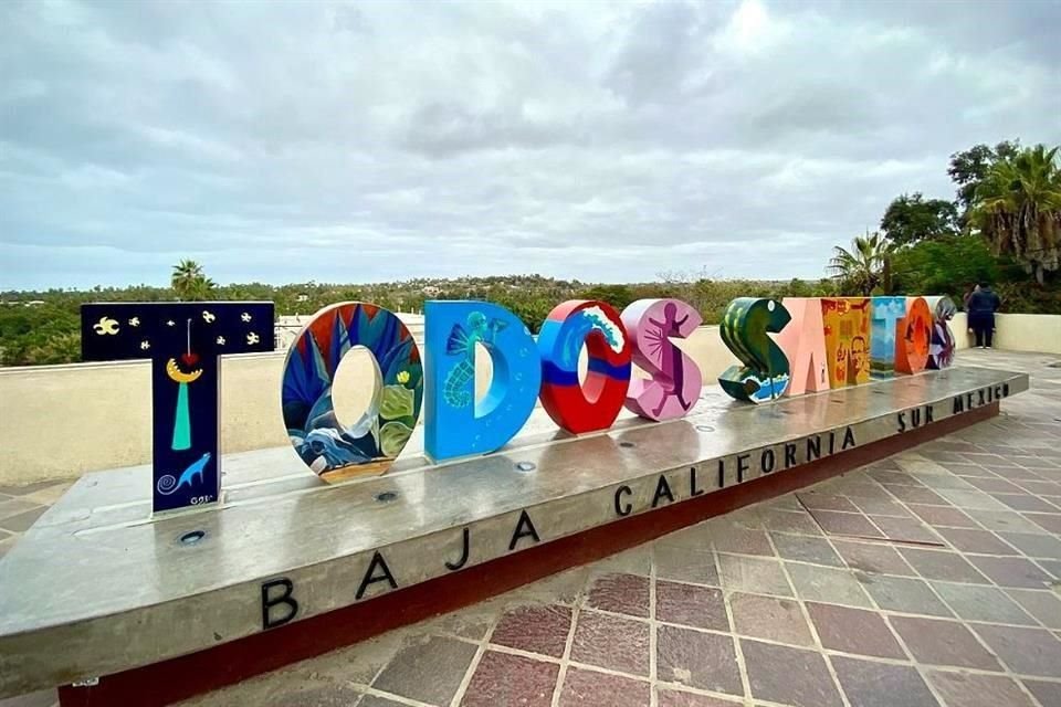 Pobladores de comunidades como Todos Santos, El Centenario o La Ventada, denunciaron el auge de fraccionamientos exclusivos para extranjeros y la gentrificación de sus regiones.