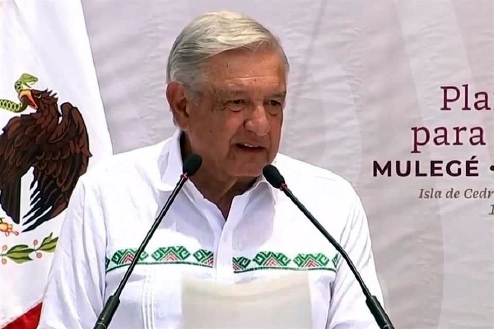 AMLO encabezó un mitin en la Isla de Cedros, en Baja California Sur.