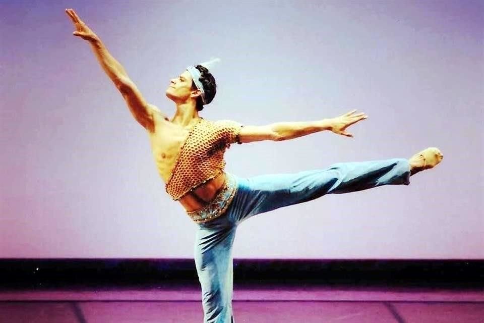 Thiago Soares, ex bailarín principal del Royal Ballet de Londres, es el nuevo director artístico de la compañía regia.