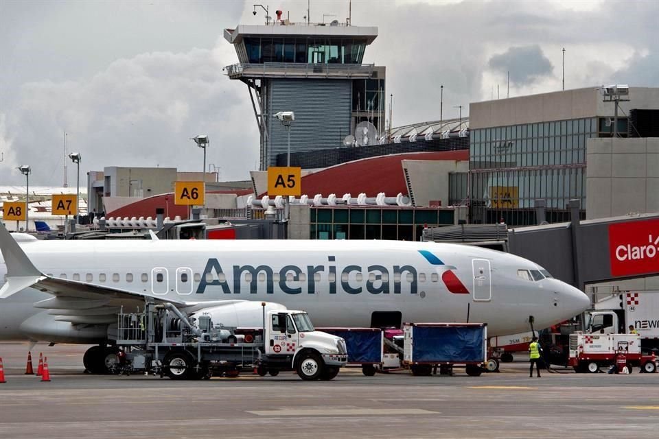 American Airlines está tratando de evitar que se repita el desastroso verano de 2019, cuando el mal tiempo y una disputa con los mecánicos de la aerolínea obstaculizaron las operaciones.
