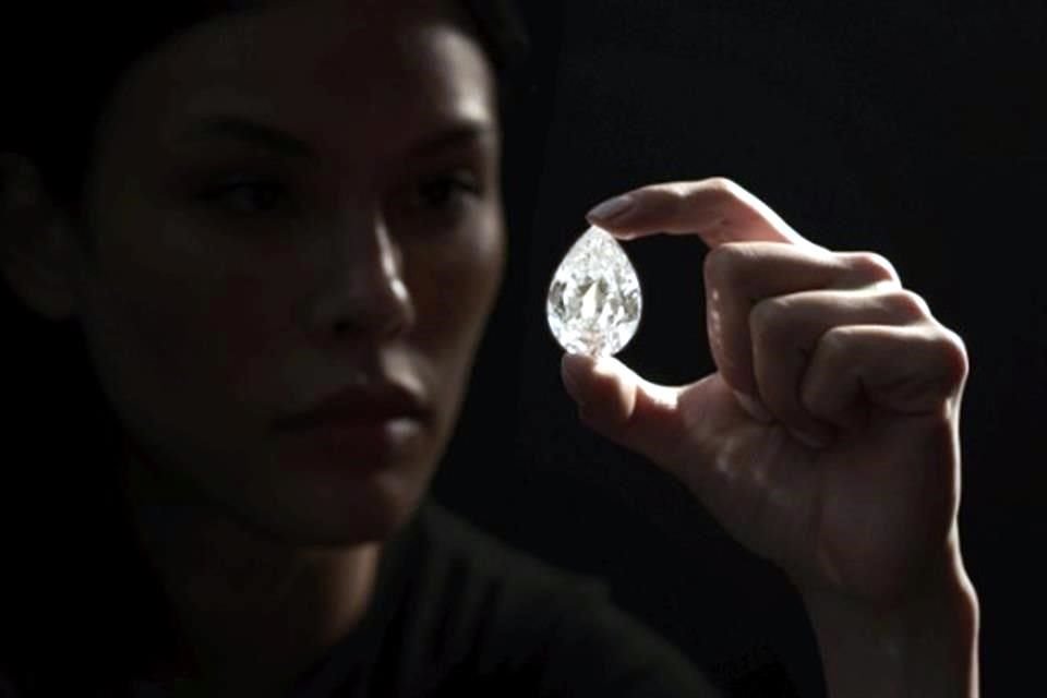 Se espera que el diamante se venda entre 10 y 15 millones de dólares.