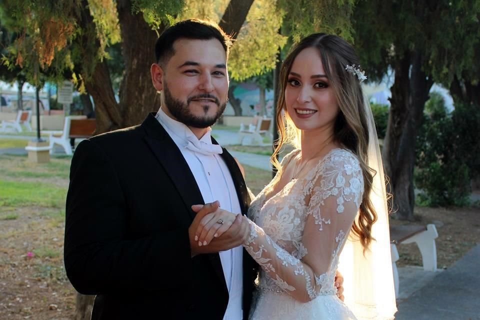 Sebastián Aguirre y Michelle González