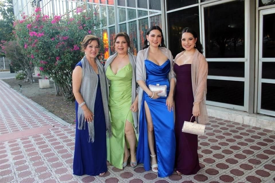 Patricia Ramos, Diana Ramos, Stephanie Sánchez y Rebeca Sánchez