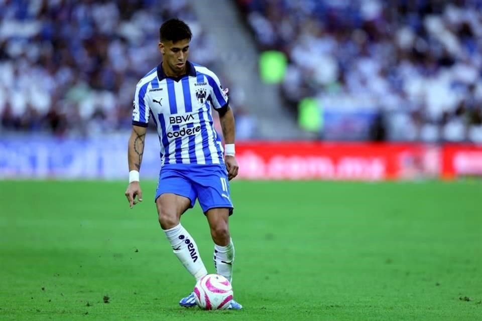 Más de las acciones del primer tiempo en el Rayados-FC Juárez.