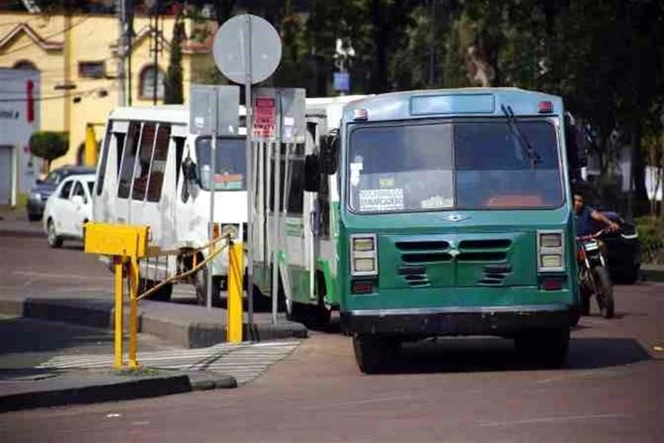 Nadjeli Babinet, directora general de Licencias y Operación del Transporte Vehicular de Semovi, dijo que se hacen de uno a tres operativos por transporte público todos los días, desde febrero de 2019.