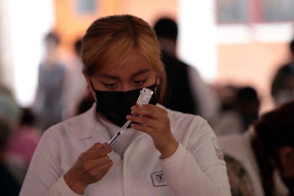 El 26 de julio comenzará la vacunación de personas de 30 a 39 años en Toluca, informó el Alcalde Juan Rodolfo Sánchez.