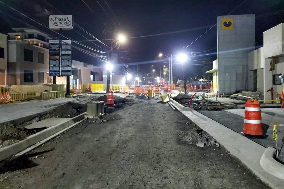 Las obras en el Centrito avanzan en calles y banquetas.